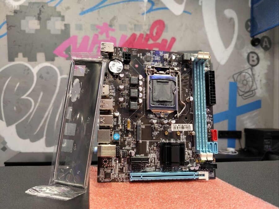 Материнская плата B75 с M2 1155 DDR3