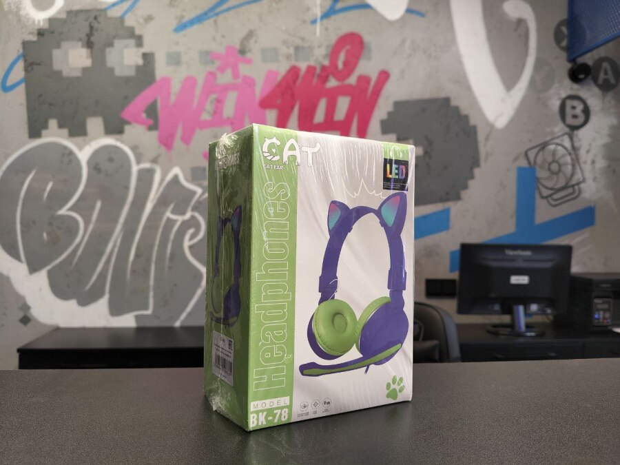 Полноразмерная гарнитура BK-78 3.5 jack с "Ушками" светящаяся