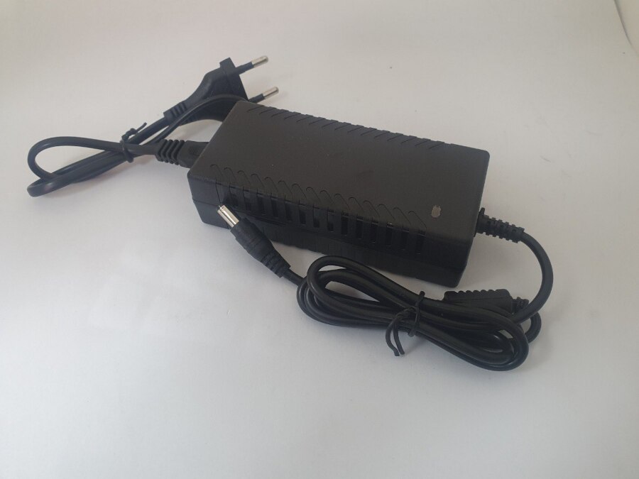 СЗУ для цифровых устройств 24V 2А разъем 5,5/2,5 LP-14/LP-15