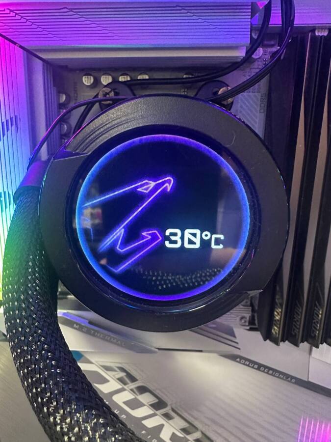 Система охлаждения Gigabyte GP-AORUS Waterforce X 240