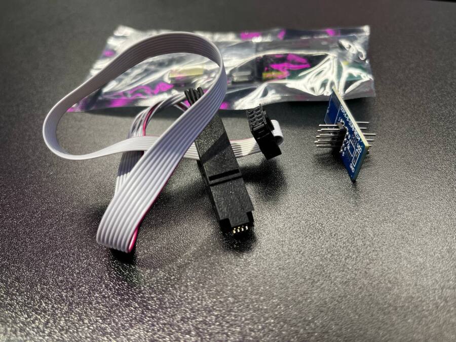 Программатор ch341a с прищепкой