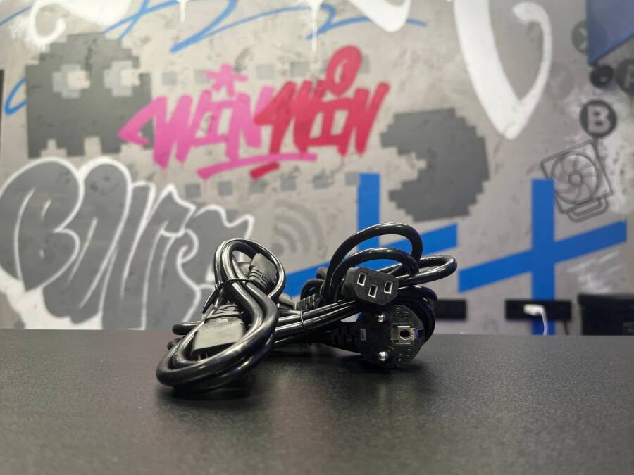 Кабель питания для компьютера CEE 7/7-IEC 320 C13