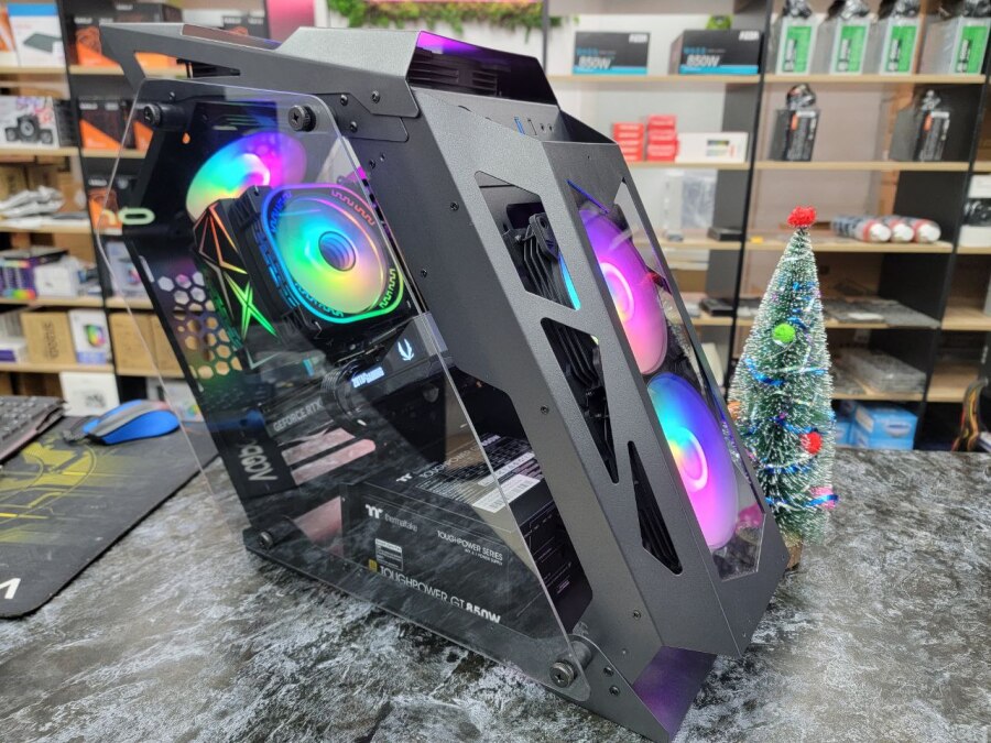 Игровой ПК Ryzen 5 7500F, RTX 5070 12Gb, DDR5 64Gb, 1Tb