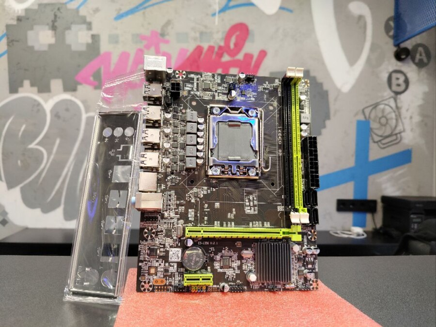 Материнская плата X79 1356 DDR3