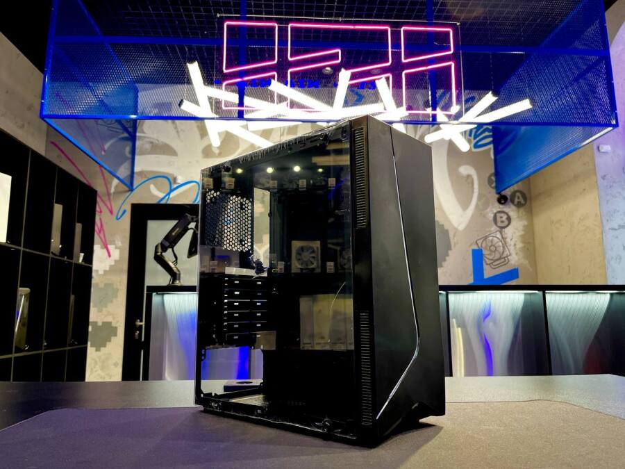 Корпус для пк LOVING COOL 616E