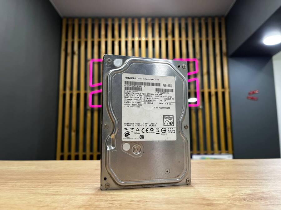 Жесткий диск 500 gb HDD 3.5'' Hitachi,  HDS721050CLA662